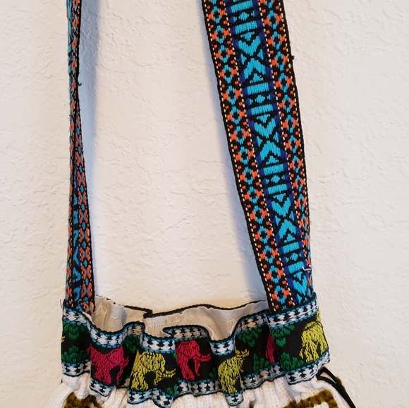 x2 Handmade Totes Colorful Asian Handmade Totes with Intricate Colorful Pattern - Picture 9 of 15